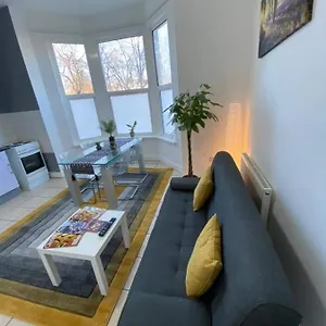 Apartment Stunning 1 Bed Spacious -central Cardiff