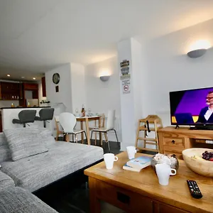 Apartment Hot Tub & Sauna Let Bournemouth