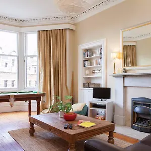 Apartment Amazing 4 Bedroom Just Off The Meadows Edinburgh
