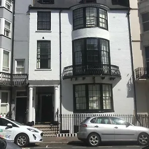 Kempfield House 3* Hove